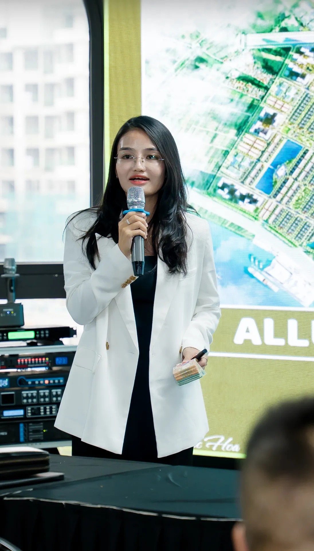 Ms. Lý Ngọc Hoa — Giám đốc Kinh doanh Newway Realty